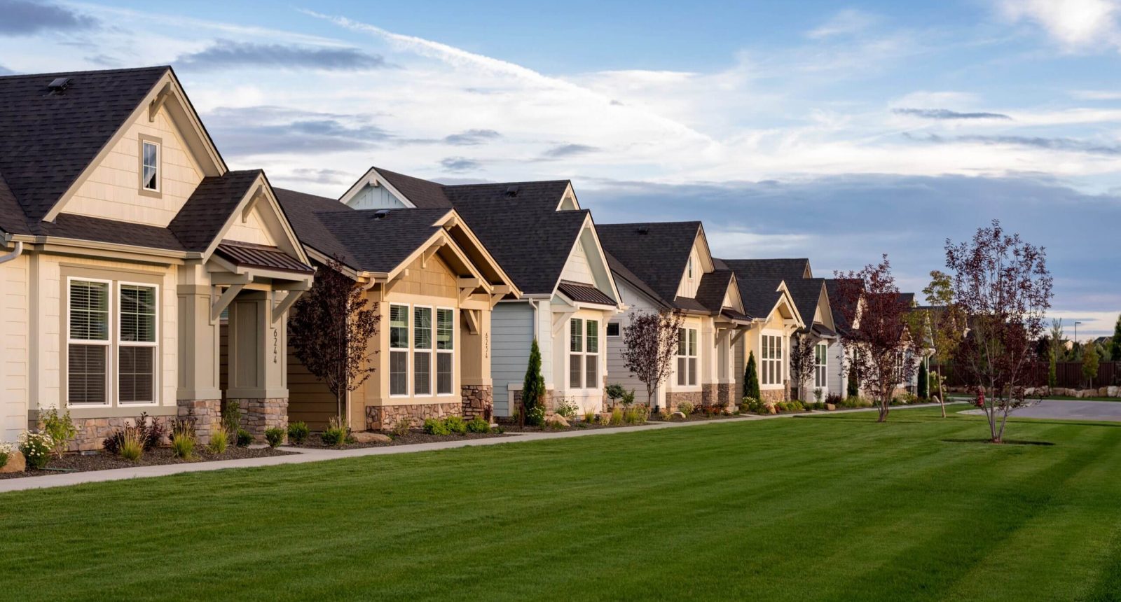 55+ Living in Paramount